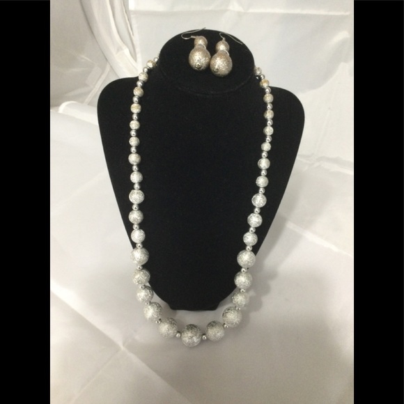 The Glen of Lady Reeves Jewelry - Vintage Silver Ball Necklace & Wire Earring Set